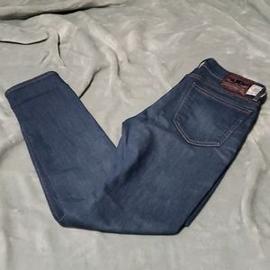 SOLD!!! Lucky Brand Lolita skinny 26